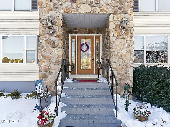 5th image of 28 Jacob Drive