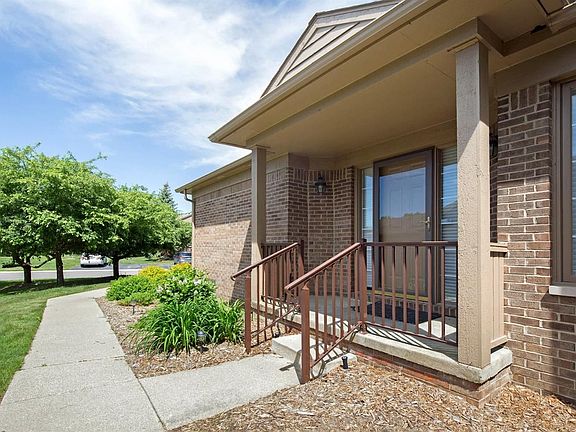3rd image of 4696 Mulberry Woods Cir