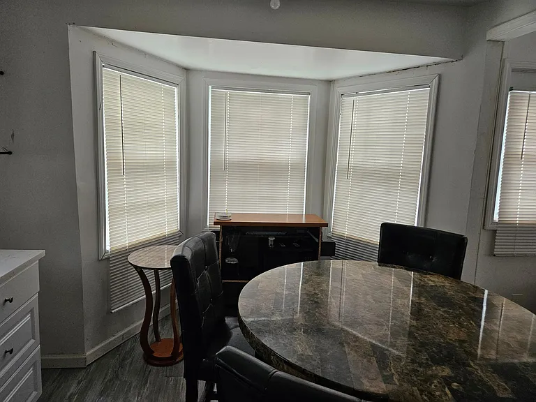 240 Whitaker Cir NW — Photo 9