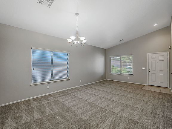 3rd image of 11815 W Cambridge Ave