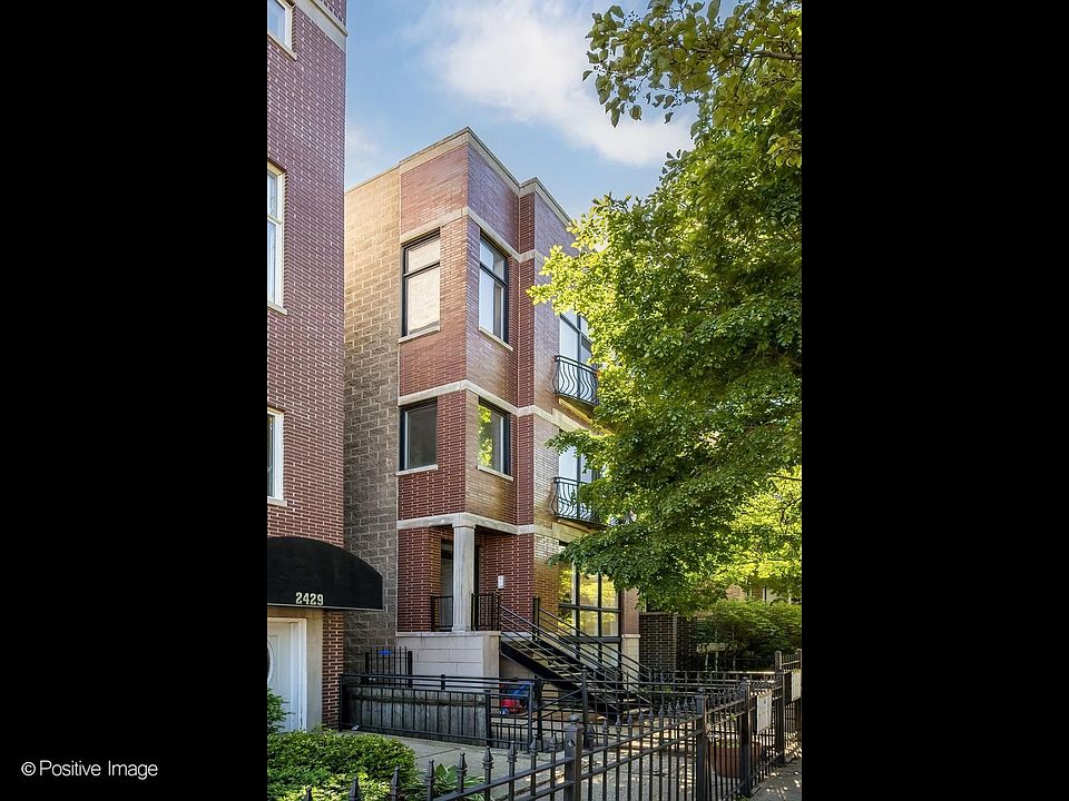 1st image of 2431 W Walton St #2