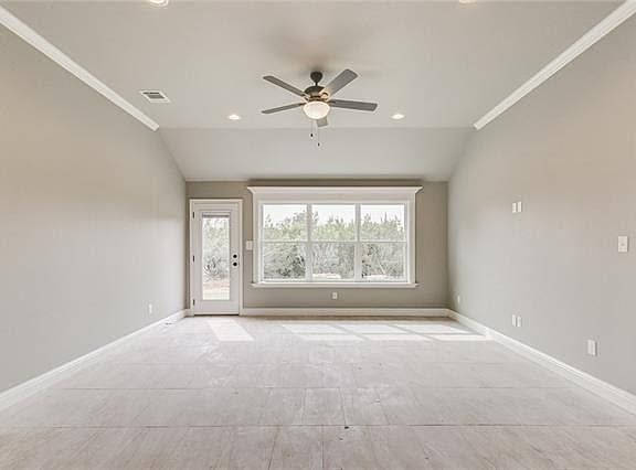 4th image of 5802 Stonegate Cir