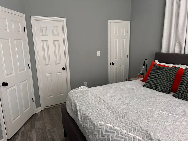1121 Jones Ave NW #B — Photo 4