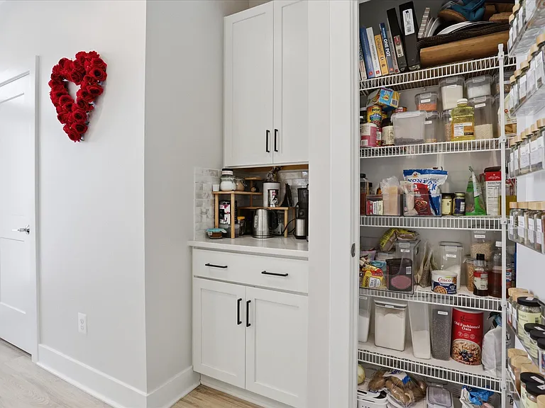 7356 Blade Dr — Photo 10