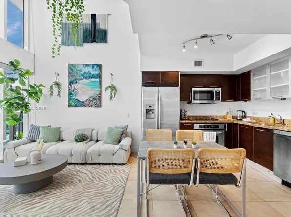 41 SE 5th St APT 510, Miami, FL 33131