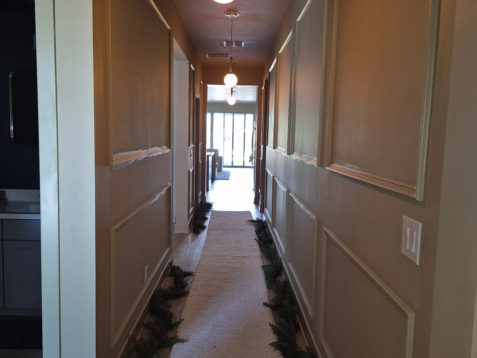 4 bed, 1991 sqft, $3,700 — Photo 4
