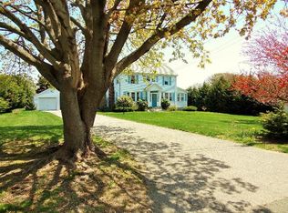 96 Kay Blvd, Newport, RI 02840