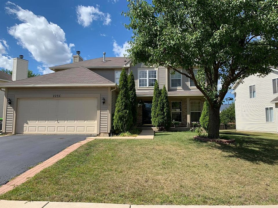 2nd image of 2235 Lynn Dr