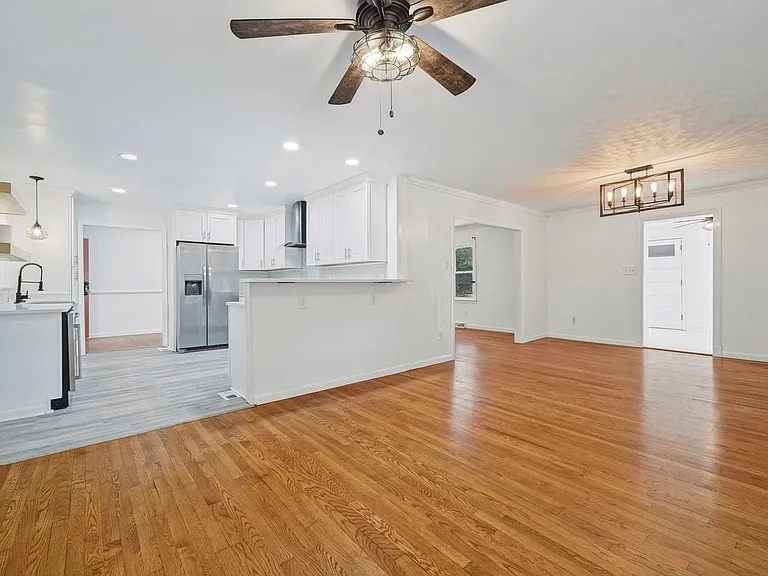 1757 Lafayette Dr — Photo 9