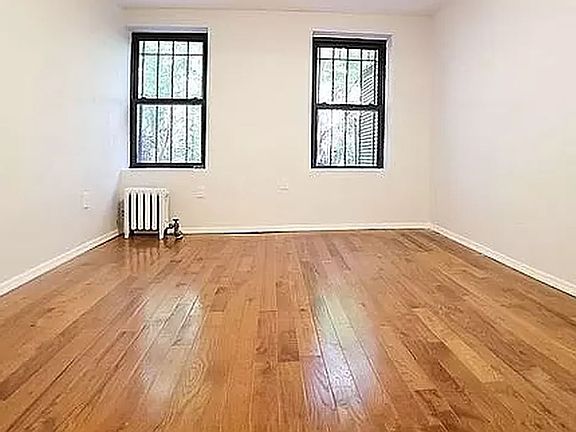 3rd image of 193 Pulaski St #1B