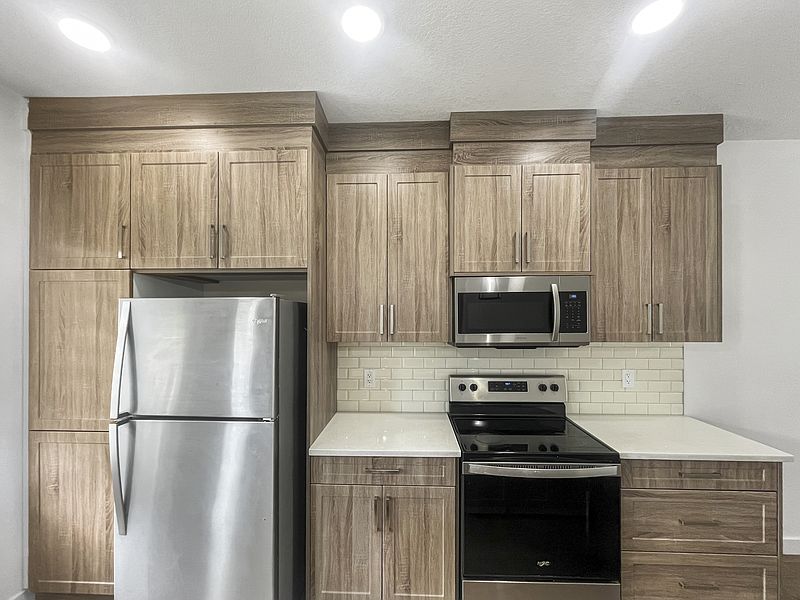 Edmonton House for rent - 3 Bedrooms — photo 2