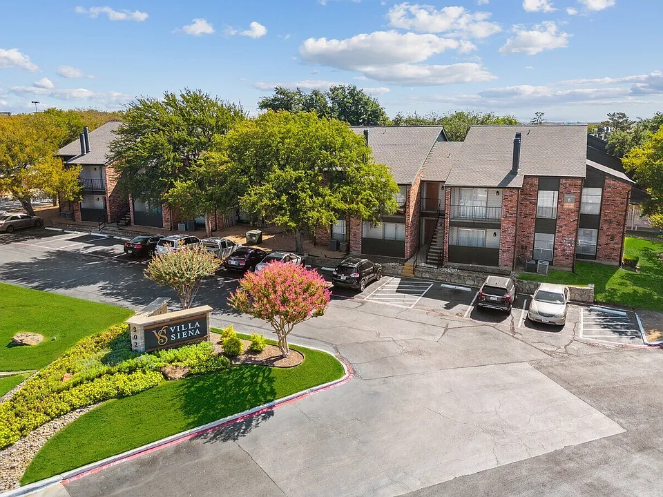Villa Siena Apartments
