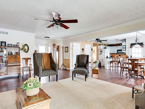 5th image of 6424 Faris Way