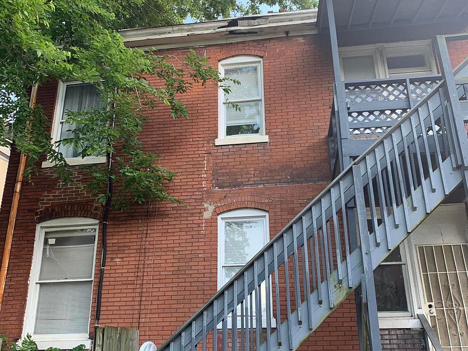 1st image of 109 E Saint Catherine St