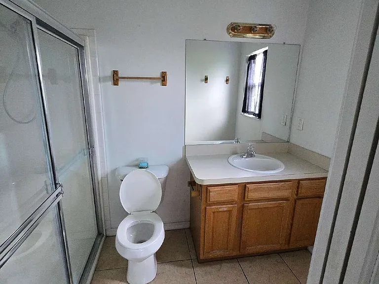 5085 Courtland Rd — Photo 3