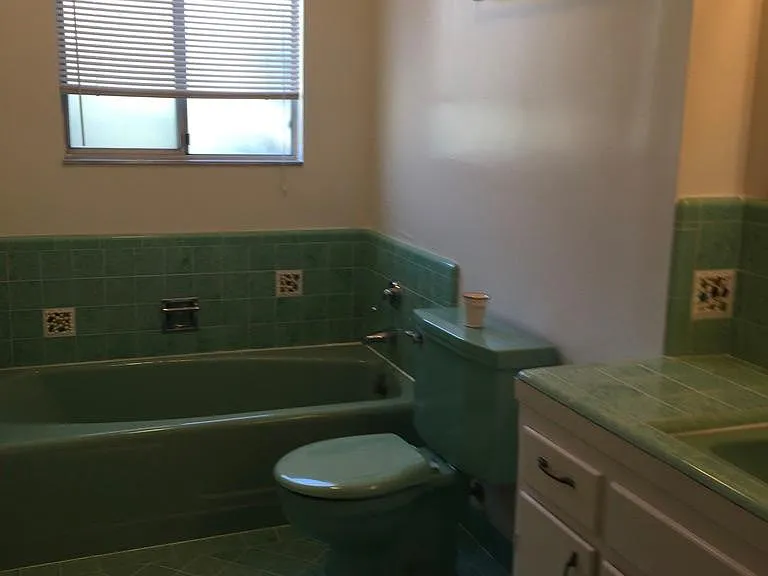 48 Tampa Dr — Photo 22