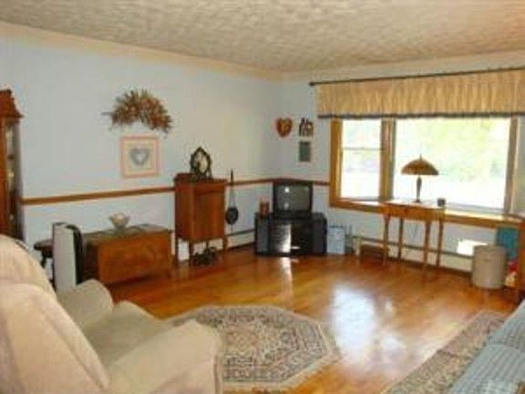 2nd image of 3761 Skyros Dr