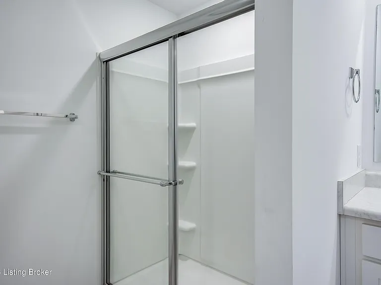 17010 Meander Way — Photo 53