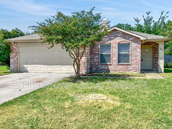 2nd image of 9000 Seven Oaks Ln