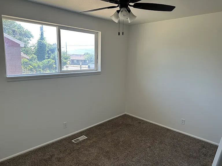 385 W 300th St N #1 — Photo 7