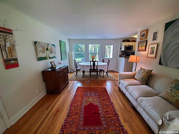 3rd image of 1027 NE 7th Ave