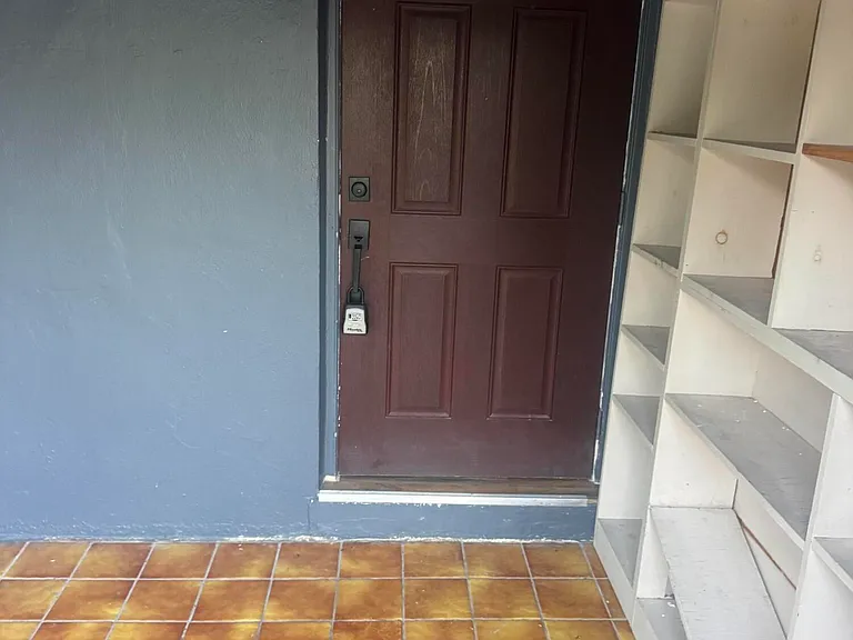 3235 Ocean Pkwy — Photo 3