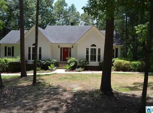 8021 N Lake Dr, Trussville, AL 35173