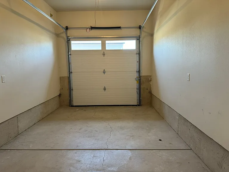 2521 Justine Ln — Photo 12
