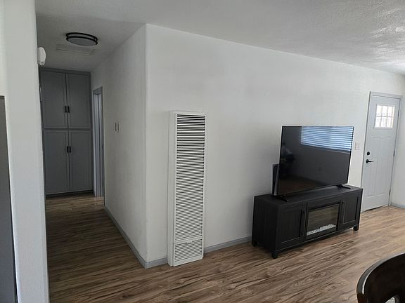 5th image of 26408 9th St #B