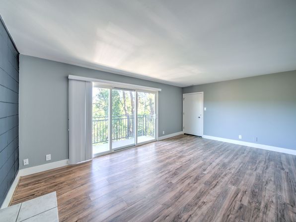 2-10 Shelley Dr #10-09