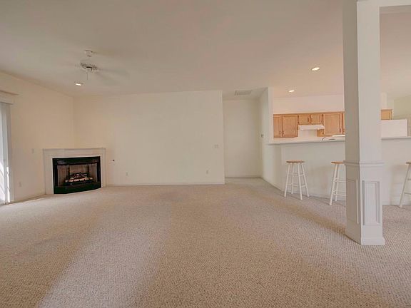 3rd image of 103 Traverse Creek Dr