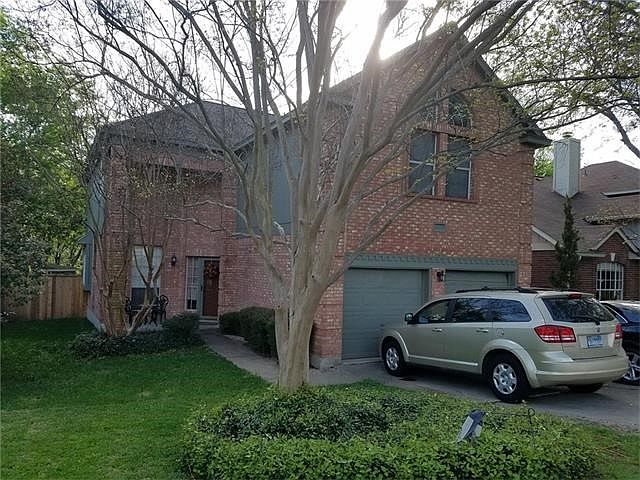 Beautiful home located near the Tech Ridge area and GM.
