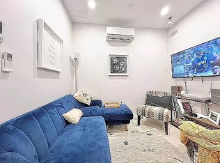 950 Kent Ave APT 3B, Brooklyn, NY 11205
