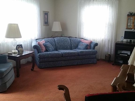 2nd image of 1059 E North Broadway