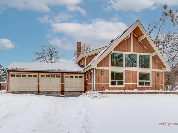 224 Forest View Ave, Wood Dale, IL 60191