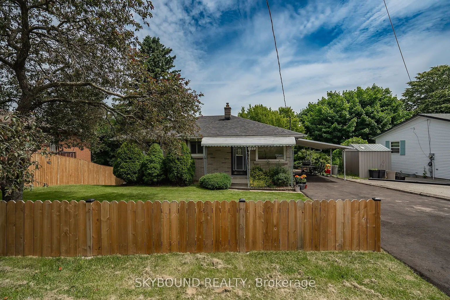277 Hillside Dr photo 1