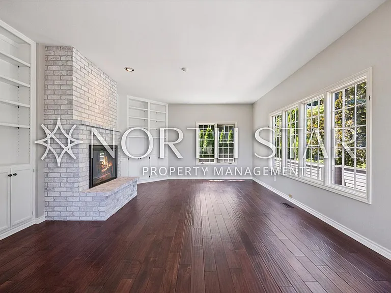 2055 Ridge Pointe Dr — Photo 14