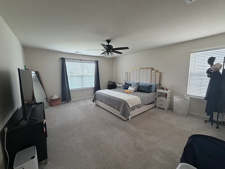 16031 Harbor Hill Dr — Photo 7