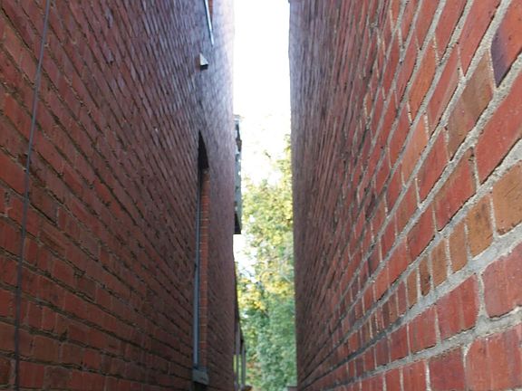 2nd image of 2210 W Grace St APT 3