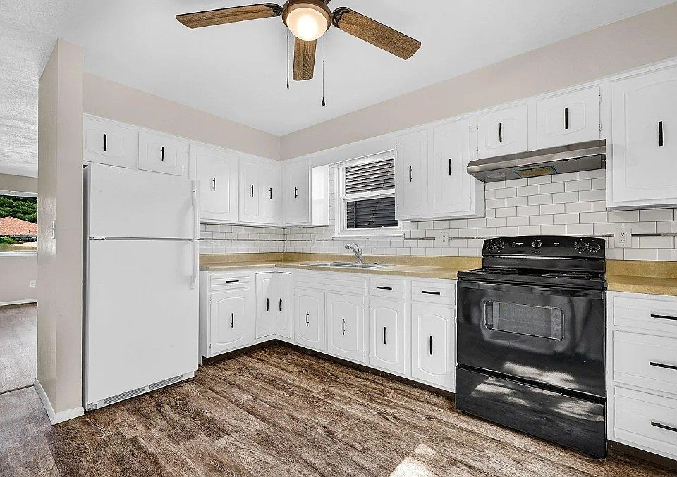 1st image of 4613 W Merol Ct