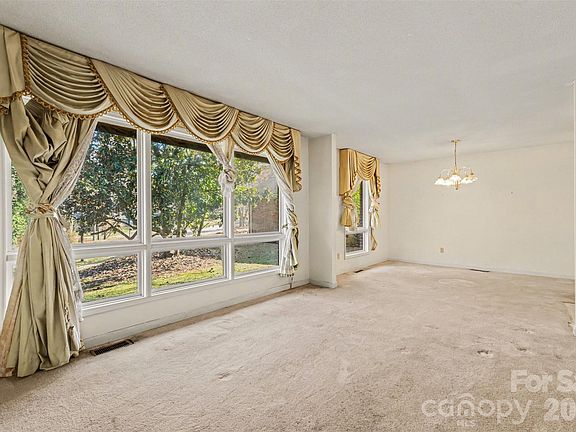4th image of 7014 Delisa Dr