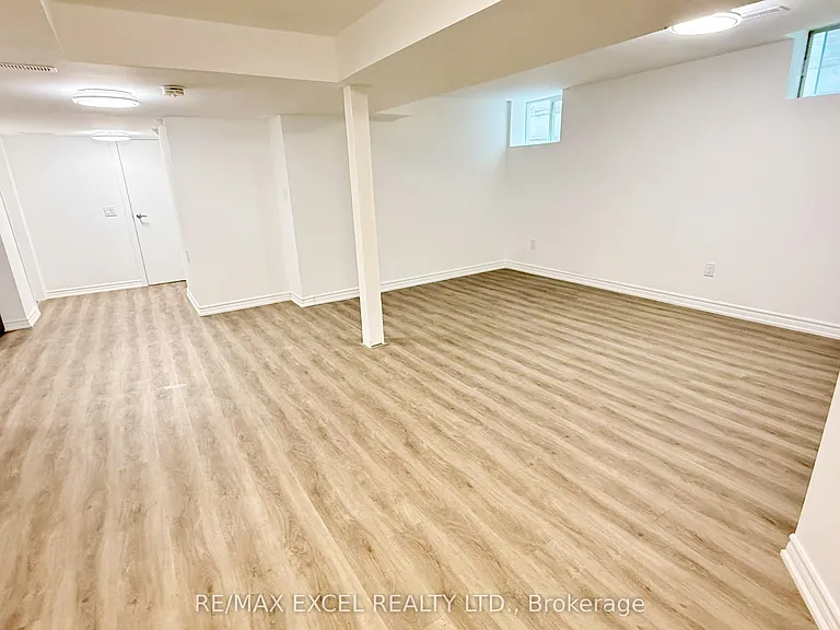 38 Shaina Ct #LOWER LEVEL — Photo 10