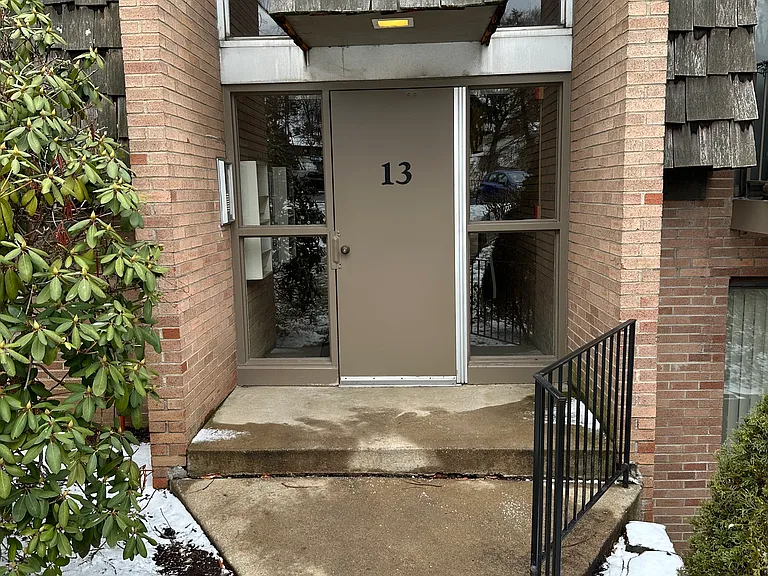 1314 Forest Green Dr — Photo 11