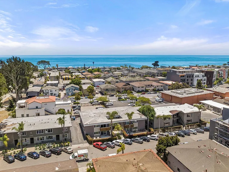 Renovated Apartments in Isla Vista — Photo 11