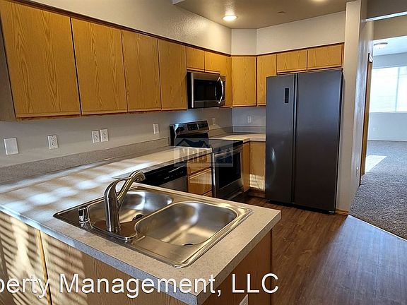 3rd image of 3205 S 45th St #10355065