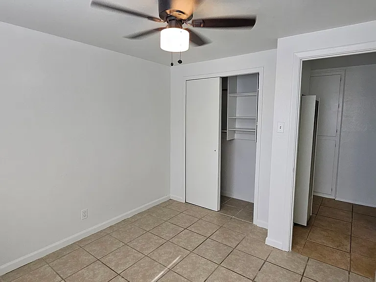 1509 June St NE — Photo 9