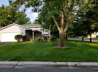 5715 Fawn Ln, Shoreview, MN 55126