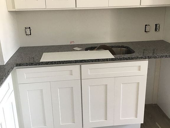 4th image of 5850 N 13th St APT 207