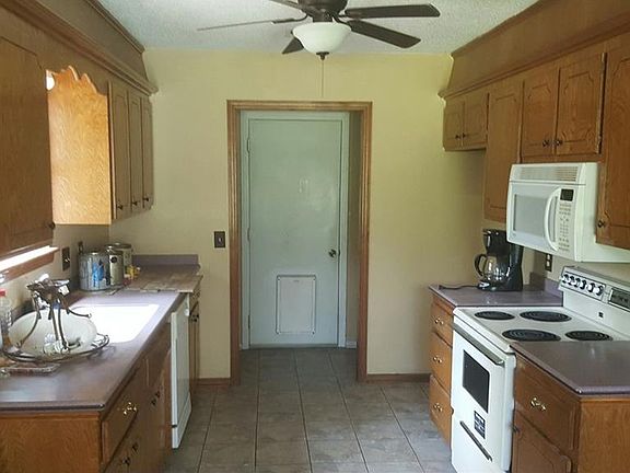 3rd image of 161 S 284th East Ave