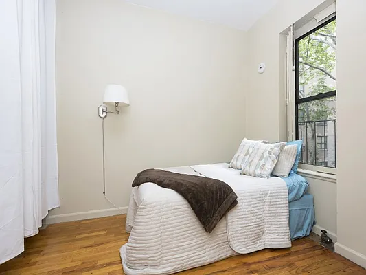 Sold by Sotheby's International Realty | media 4